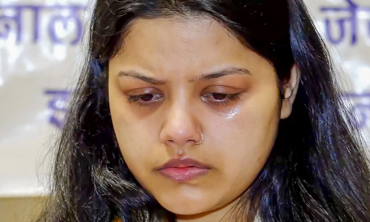 ಮೃ*ತ ವಿನಯ್‌ ನರ್ವಾಲ್‌ ಪತ್ನಿ ಹಿಮಾಂಶಿ ಟ್ರೋಲ್‌: ಮಹಿಳಾ ಆಯೋಗ ಗರಂ